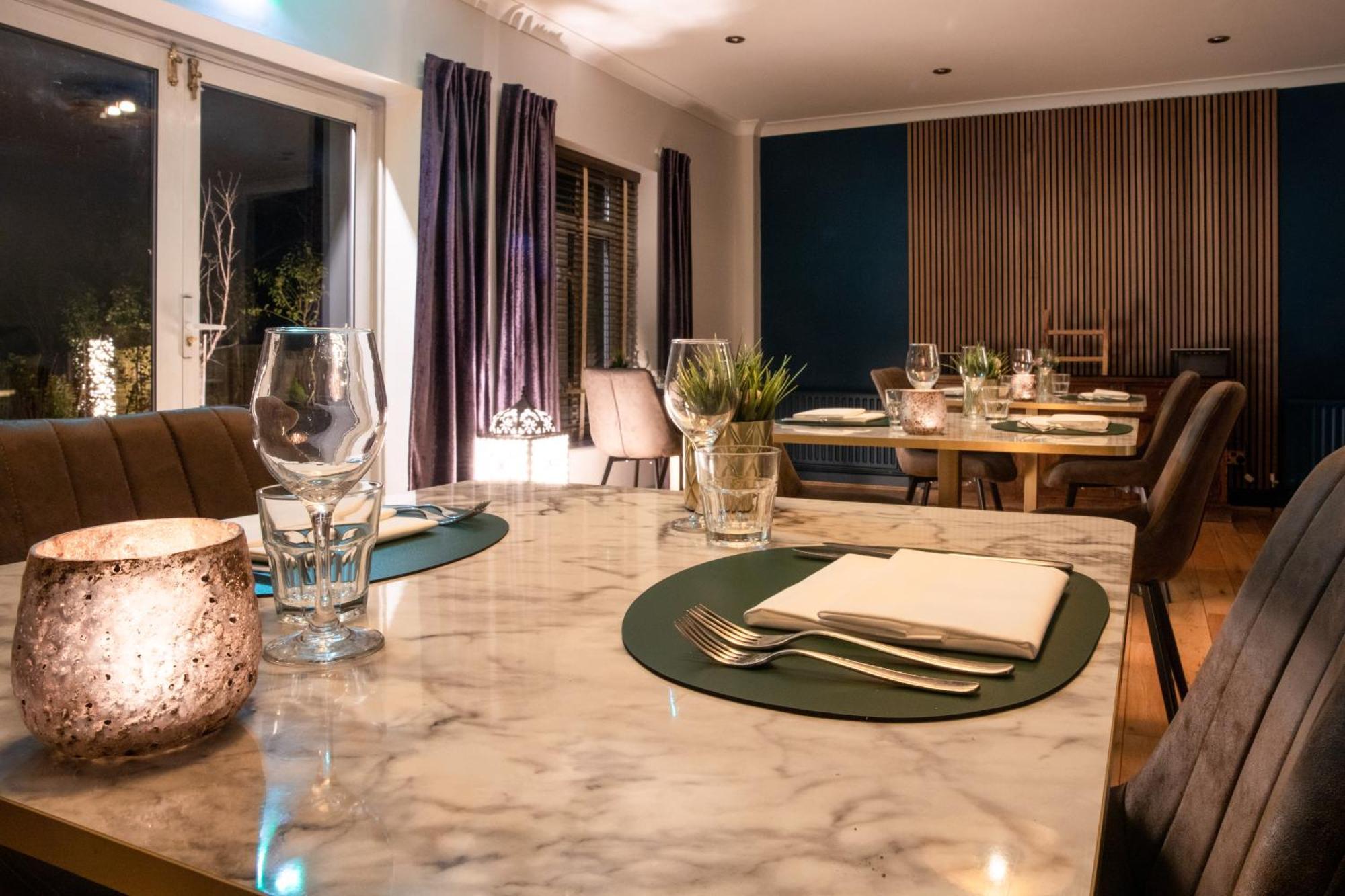 Asperion Hillside Hotel Γκίλντφορντ Εξωτερικό φωτογραφία