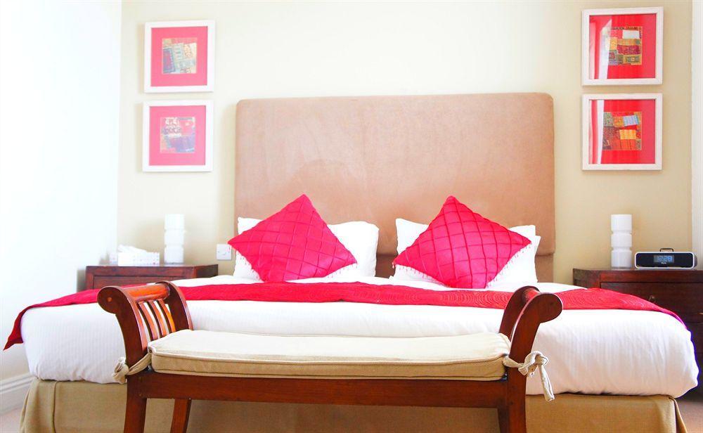 Asperion Hillside Hotel Γκίλντφορντ Εξωτερικό φωτογραφία